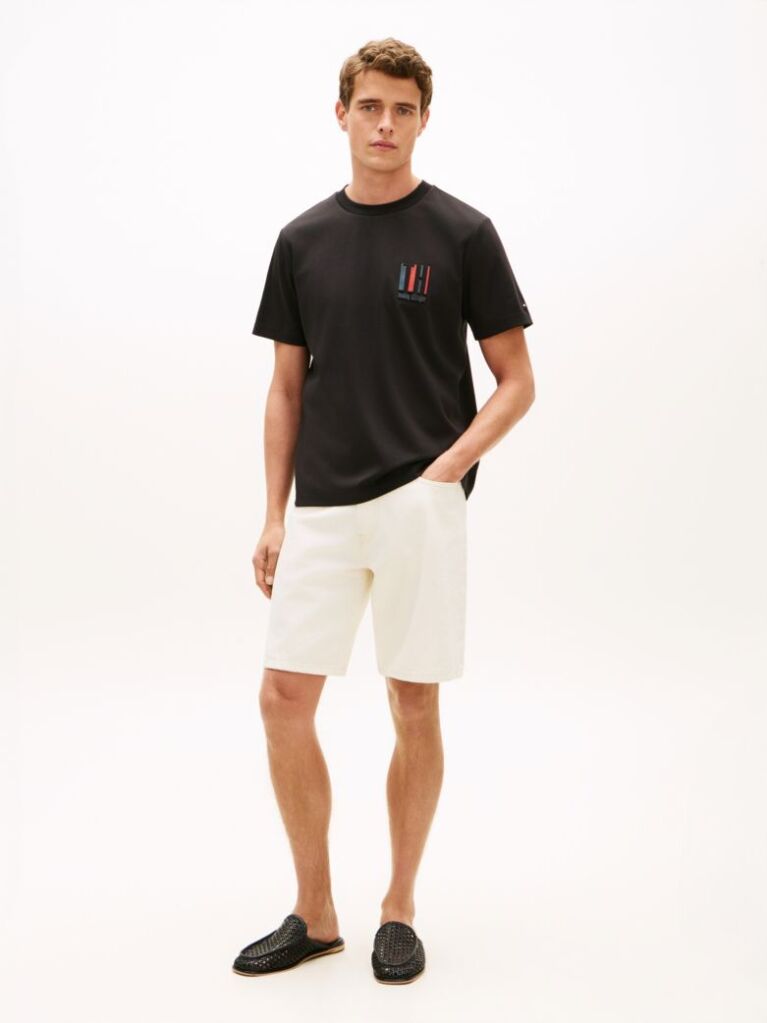 Black This T-shirt is made from performance stretch Pima cotton and given an extra tactile touch by the embossed logo.  Men