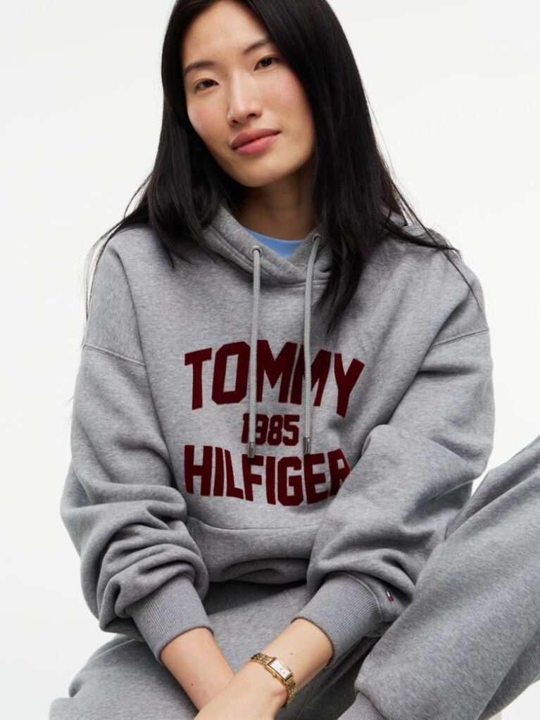Γκρι Άνετο Fleece Hoody Με Varsity Λογότυπο  Γυναίκες