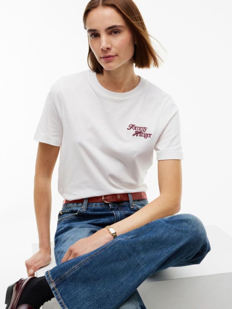 Μπεζ Βαμβακερό T-Shirt Με Κλασική Λαιμόκοψη Και Λογότυπο  Γυναίκες